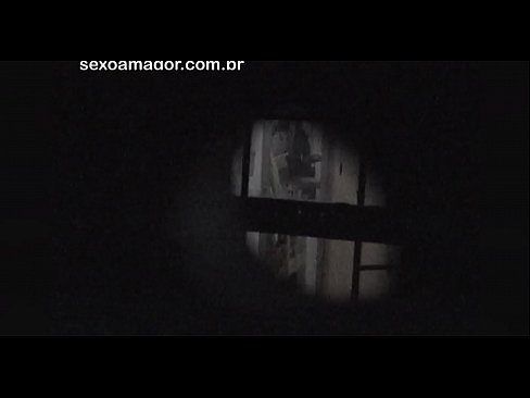 ❤️ Blondīnīte tiek slepeni filmēta ar kaimiņu vuajeru, kurš slēpjas aiz dobiem ķieģeļiem Slepkavības pie lv.sexarxiv.ru ❌